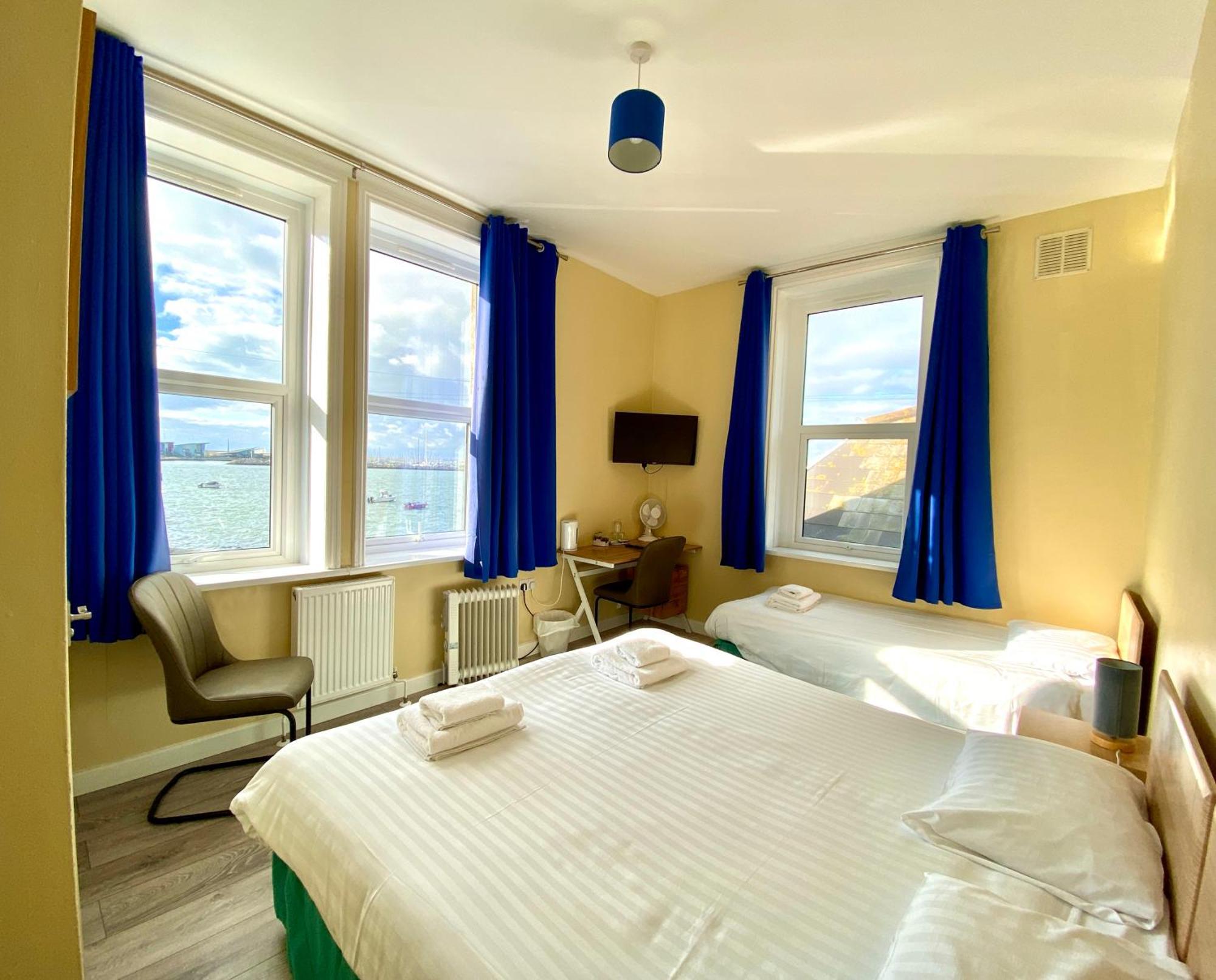 The Aqua Hotel Portland Room photo